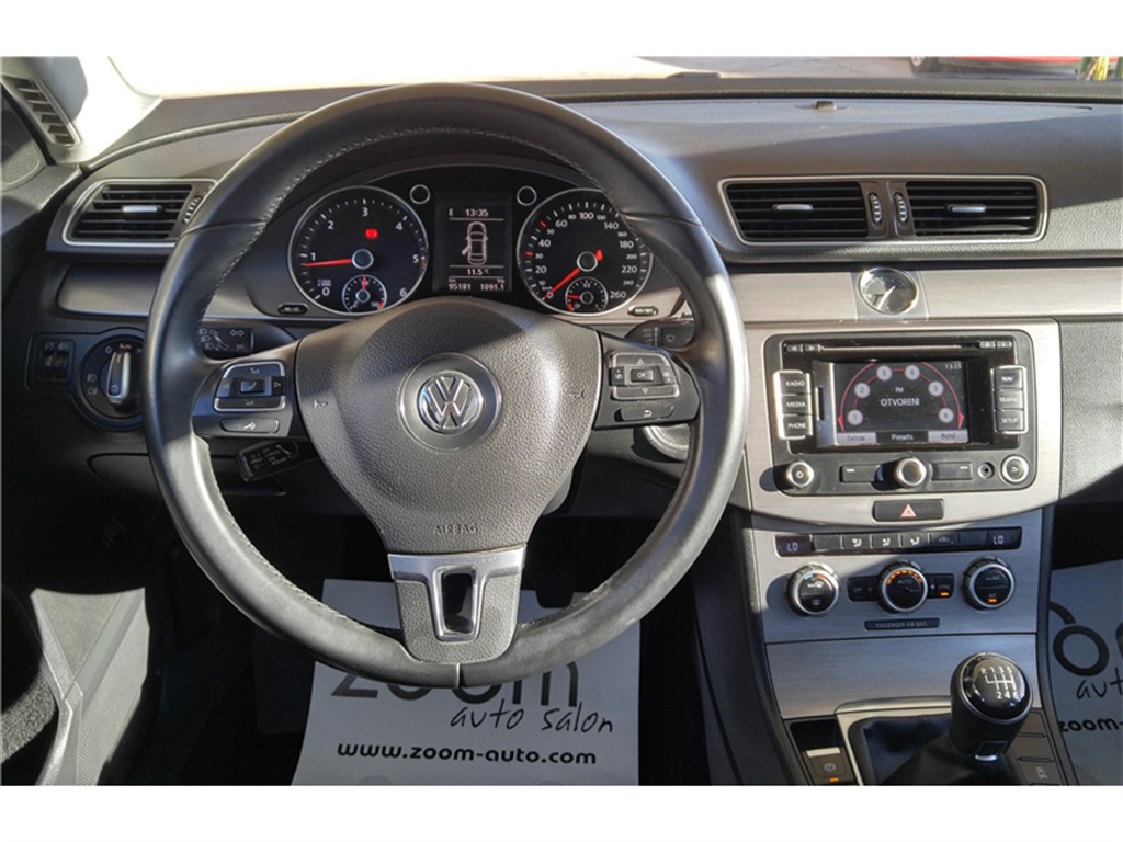 Volkswagen Passat
 1.6 TDI Comfortline