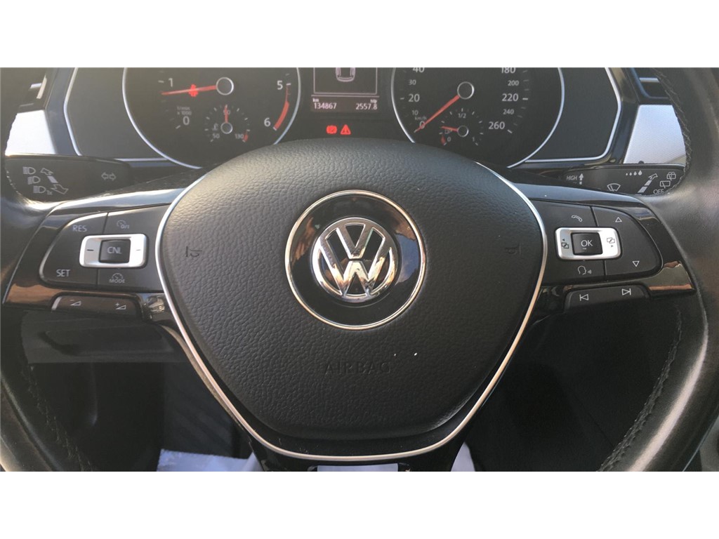 Volkswagen Passat
 1.6 Tdi DSG Comfortline