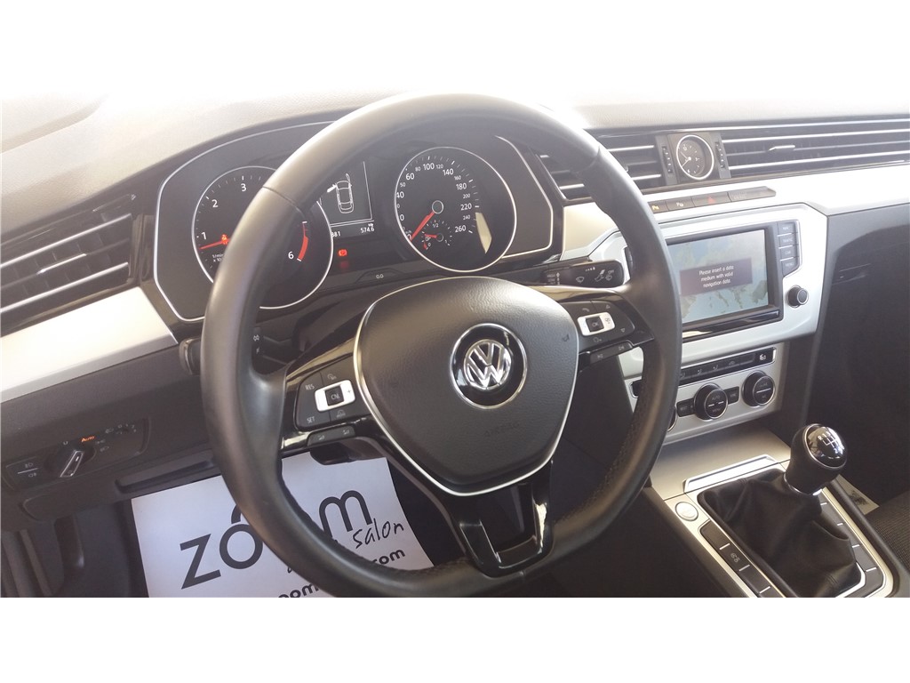Volkswagen Passat
 1.6 TDI Comfortline
