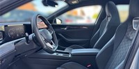 Volkswagen Passat
 2.0 TDI 110 kW AUTOMATIK R-LINE
