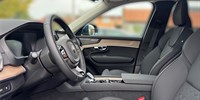 Volvo
 XC90 
 T8 AWD Plus Dark 455KS H&K