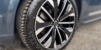 Volvo
 XC90 
 T8 AWD Plus Dark 455KS H&K