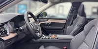 Volvo
 XC90 
 T8 AWD Plus Dark 455KS H&K