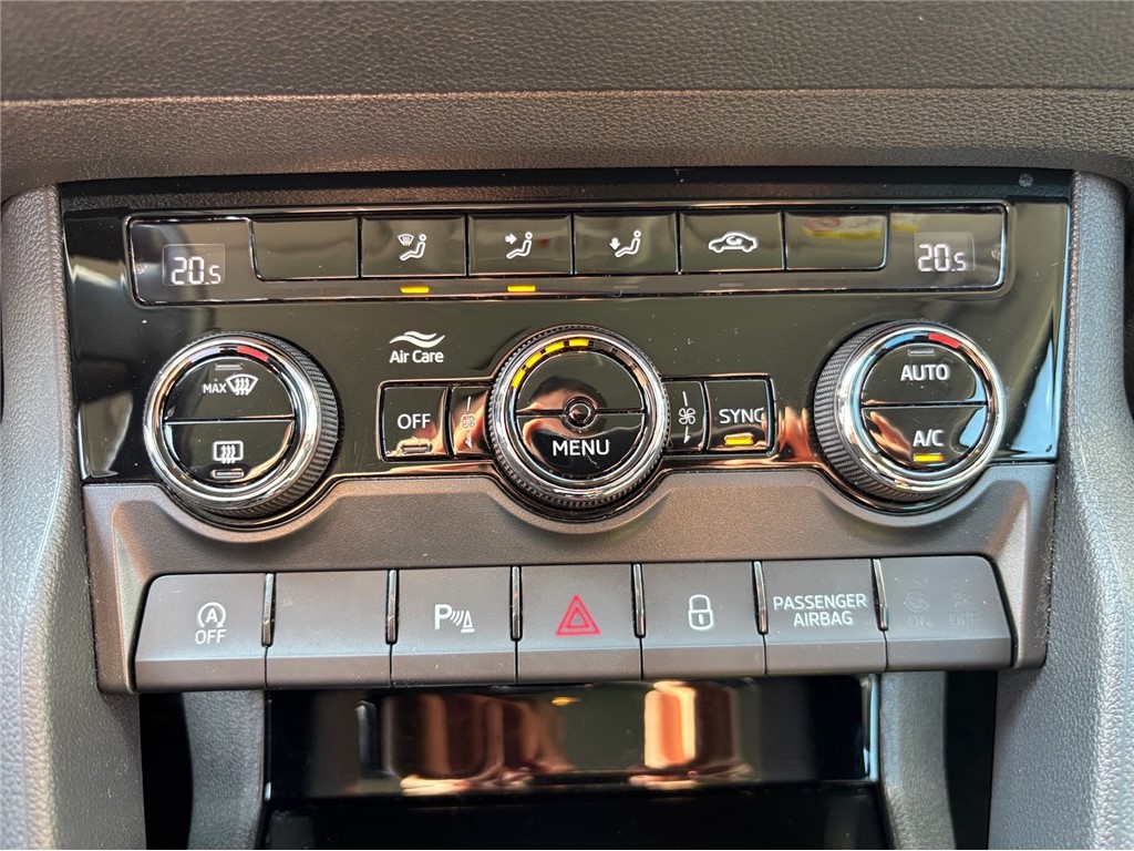 Škoda Karoq Ambition 2.0 TDI 85kW DSG