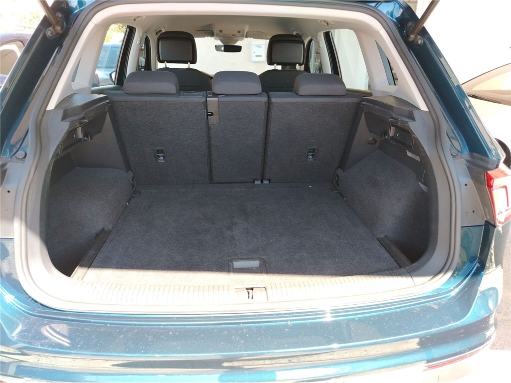 Volkswagen Tiguan
 2.0 TDI DSG