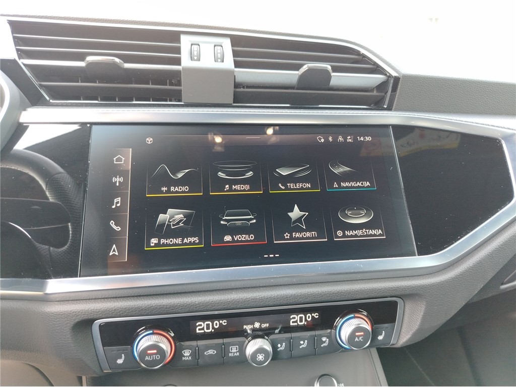 Audi
 Q3 35 TDI S tronic S line+