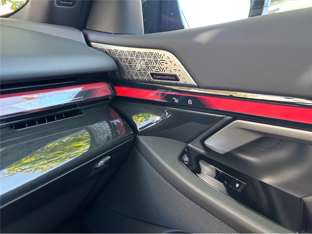 BMW
 550 e xDrive M Sportpaket