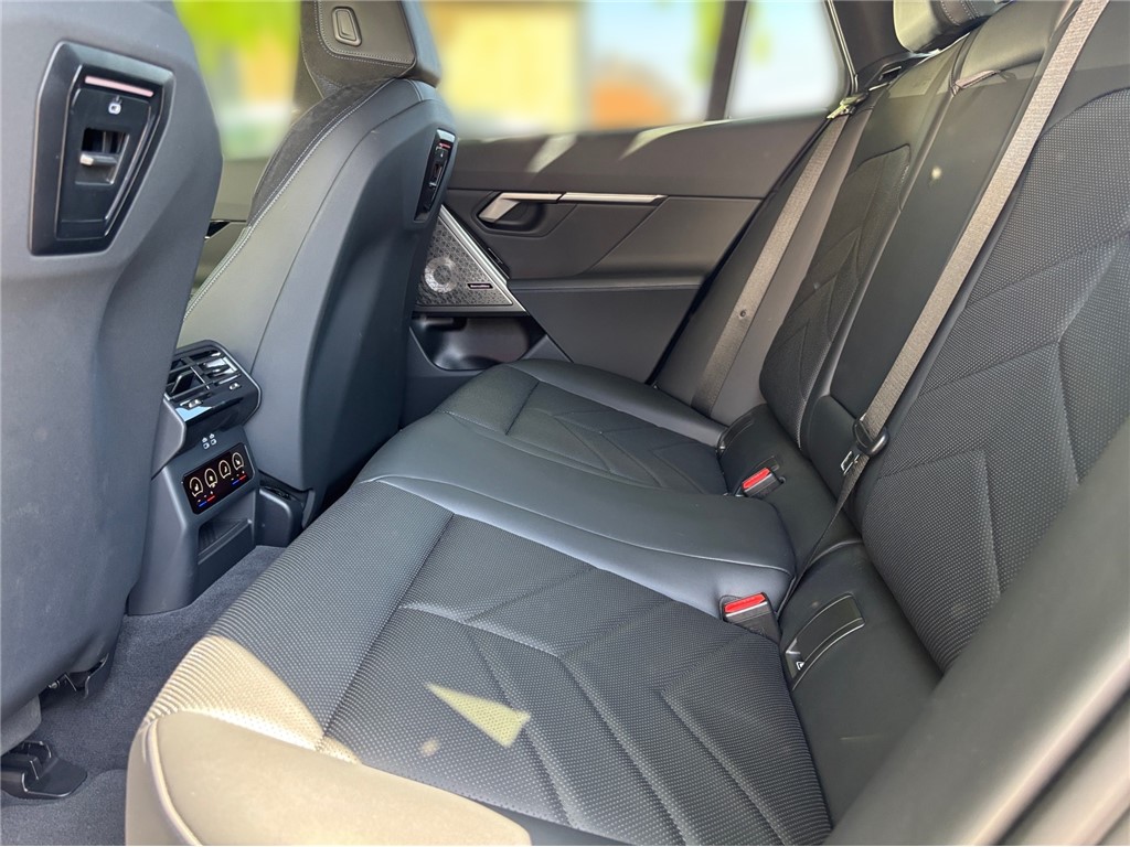 BMW
 550 e xDrive M Sportpaket