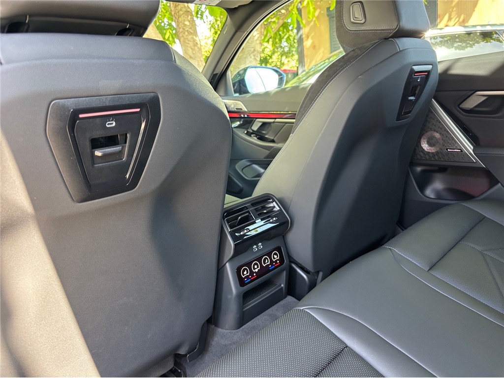 BMW
 550 e xDrive M Sportpaket