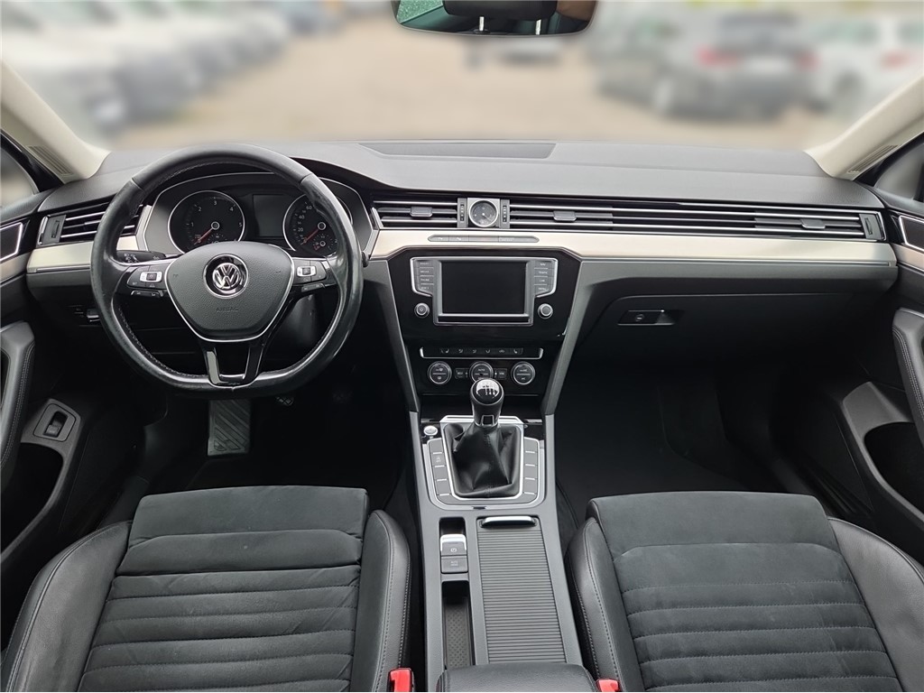 Volkswagen Passat
 2.0 TDI 110kW *REGISTRIRANO*