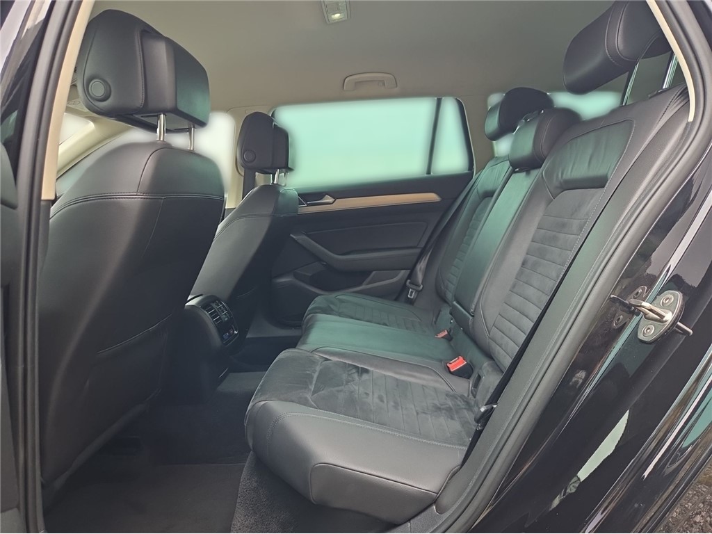 Volkswagen Passat
 2.0 TDI 110kW *REGISTRIRANO*