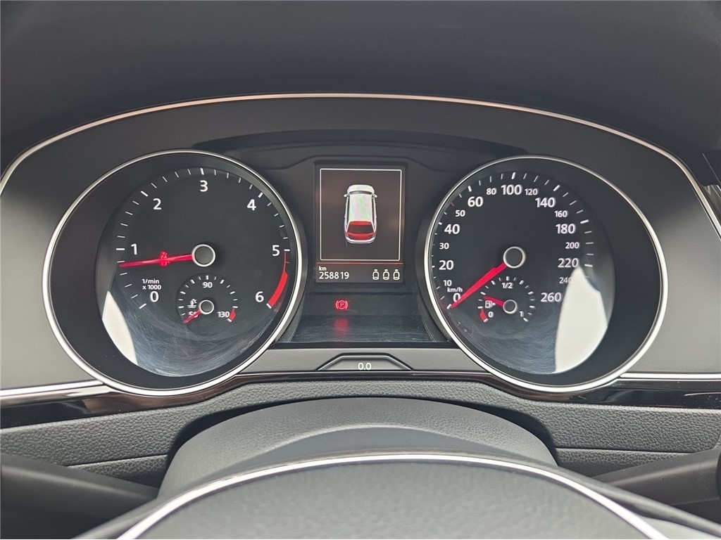 Volkswagen Passat
 2.0 TDI 110kW *REGISTRIRANO*
