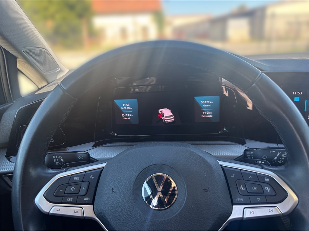 Volkswagen Golf 2.0 TDi DSG HEAD-UP PANORAMA