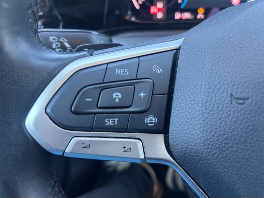 Volkswagen Golf 2.0 TDi DSG HEAD-UP PANORAMA