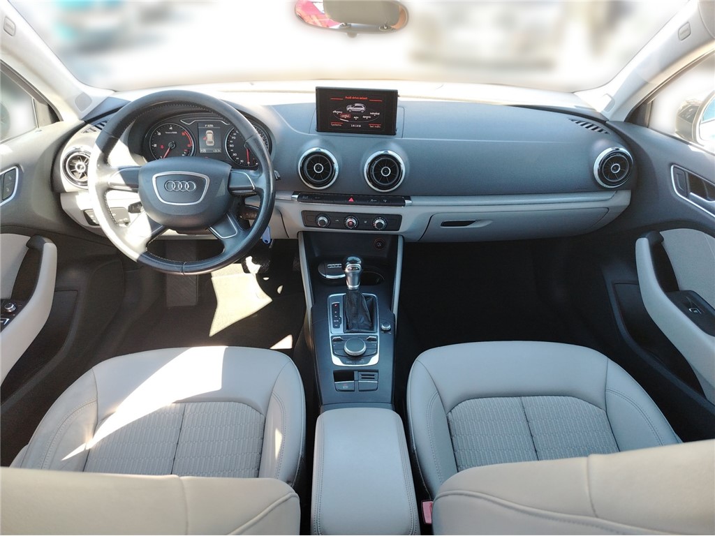 Audi
 A3
 2.0 TDI S tronic