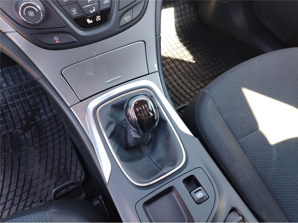 Opel Insignia 1.6 CDTI Business