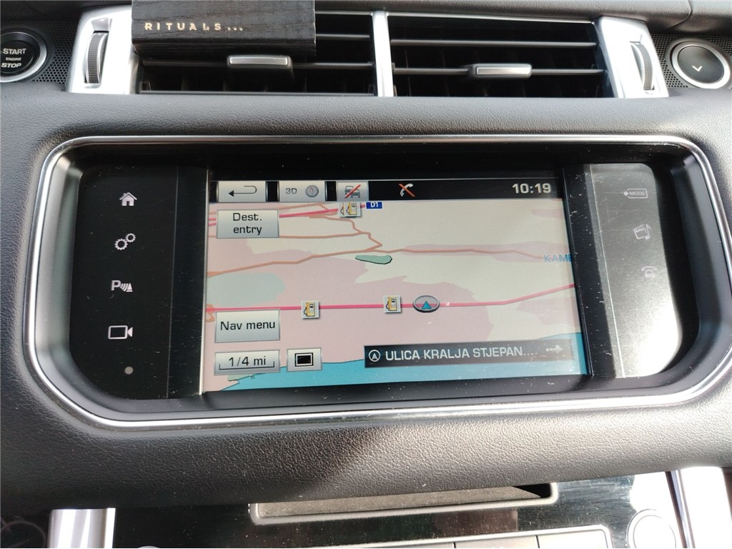 Land Rover
 Range Rover Sport 
 3.0 DT SPORT HSE