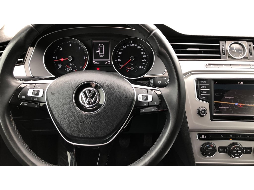Volkswagen Passat
 1,6 TDI