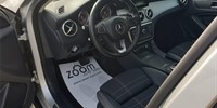 Mercedes-Benz
 GLA 180 d NAVI, PDC, BI-XENON